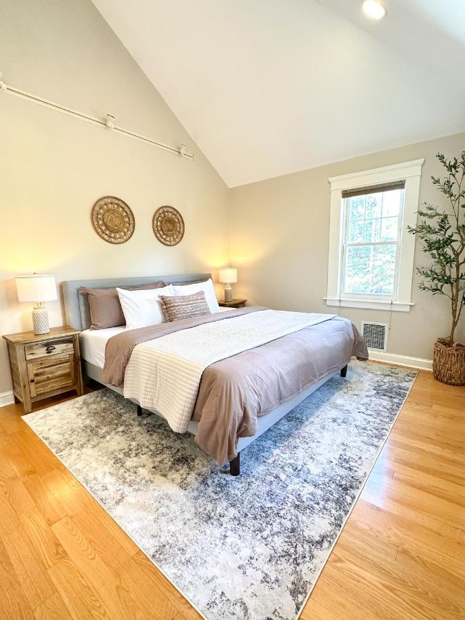 Вилла 7 Mins Drive To Yale, Large Fenced Yard Нью-Хейвен Экстерьер фото
