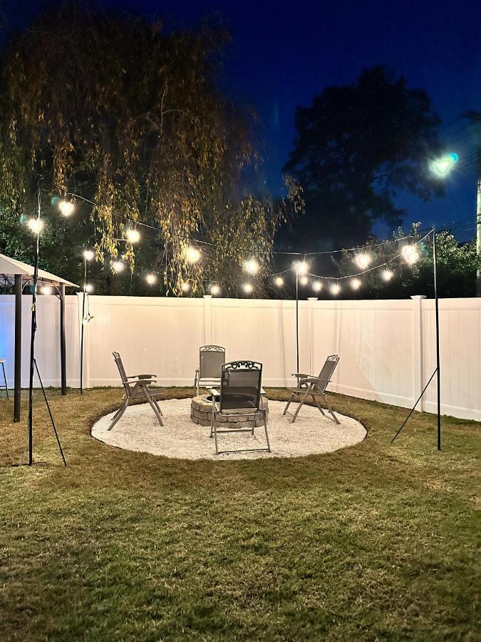 Вилла 7 Mins Drive To Yale, Large Fenced Yard Нью-Хейвен Экстерьер фото