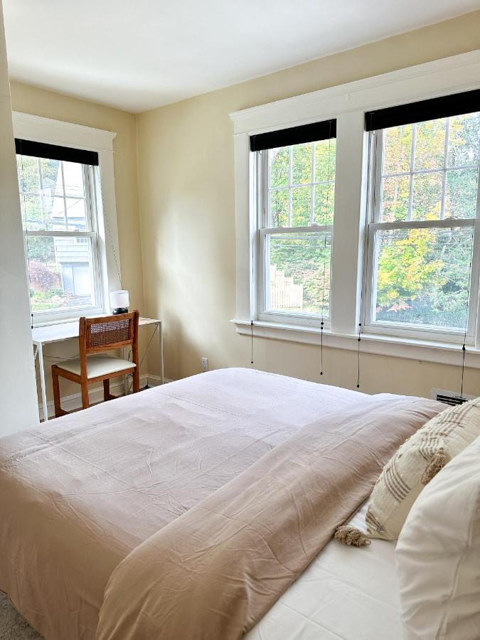 Вилла 7 Mins Drive To Yale, Large Fenced Yard Нью-Хейвен Экстерьер фото